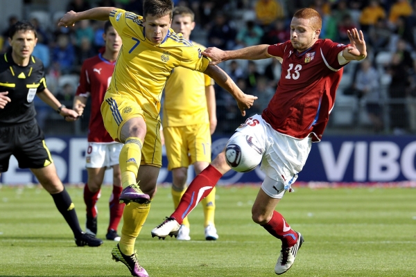 Čeští fotbalisté do 21 let porazili Ukrajinu 2:1.
