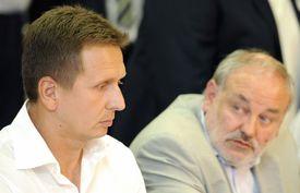 Šéf dopravního podniku Martin Dvořák (vlevo) a odborář Jiří Obitko.