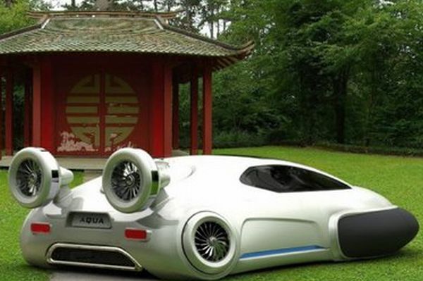 Automobil, který připomíná vznášedlo, pro všechny povrchy.