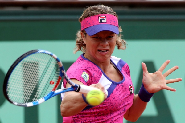 Clijstersová se Wimbledonu nezúčastní. Clijstersová se Wimbledonu nezúčastní.
