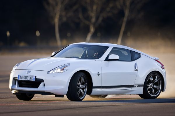 Pro evropské zákazníky naostřený Nissan 370Z GT Edition.