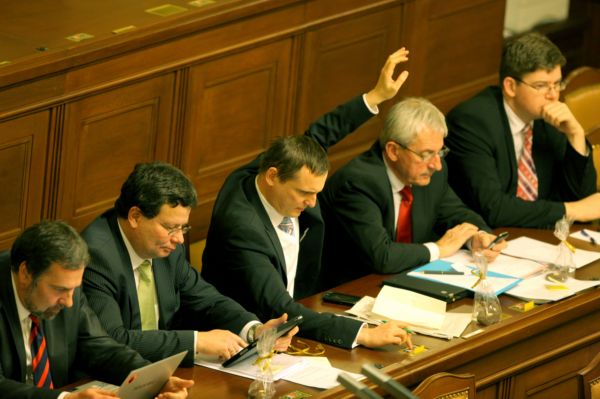 Vláda odhlasovala přímou volbu prezidenta (ilustrační foto). Vláda odhlasovala přímou volbu prezidenta (ilustrační foto).