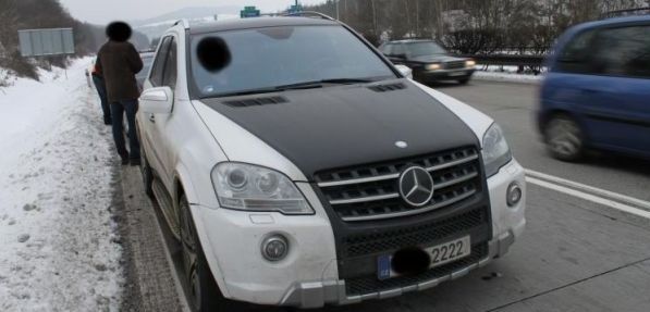 Vůz Aleše Trpišovského, jímž ohrožoval řidiče na dálnici D1. Vůz Aleše Trpišovského, jímž ohrožoval řidiče na dálnici D1.