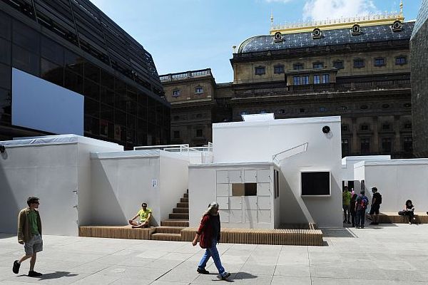 Piazzetta Národního divadla.