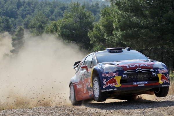Loeb v Řecku vede.