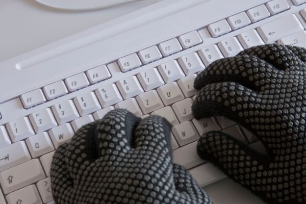 Hackeři ukradli údaje více než milionu klientů (ilustrační foto). Hackeři ukradli údaje více než milionu klientů (ilustrační foto).