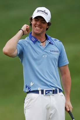 Rory McIlroy se raduje z vítězství na US Open.