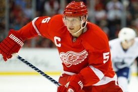 Stane se Nicklas Lidström podvanácté nejlepším bekem NHL?