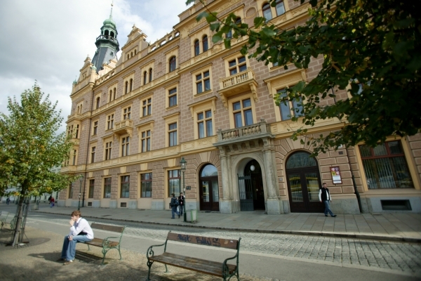 Budou muset plzeňská práva zavřít své brány úplně? Budou muset plzeňská práva zavřít své brány úplně?