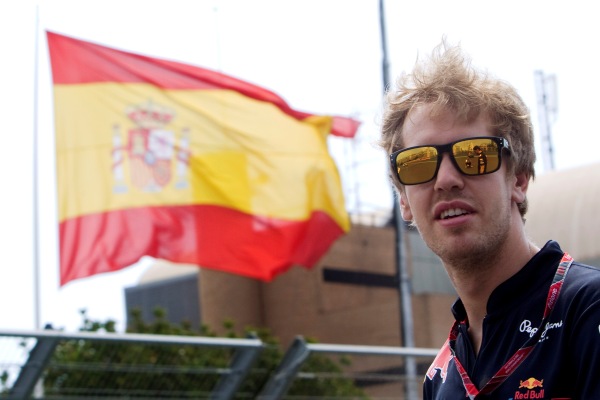 Vedoucí muž šampionátu Sebastian Vettel na španělské půdě ve Valencii.