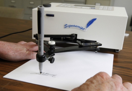 Podpisové zařízení zvané "autopen".