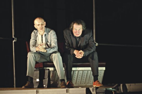 Martin Finger a Bolek Polívka v novince Divadla Komedie.