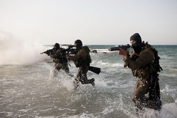 Trénink izraelských 'Navy Seals'.