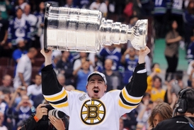 Tomáš Kaberle vyhrál s Bostonem Stanley Cup, o budoucnosti ale jasno nemá.