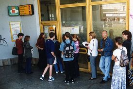 Nově budou moci jezdit zadarmo i děti do patnácti let věku a lidé starší pětašedesáti let. Musí si ale pořídit opencard (ilustrační foto).