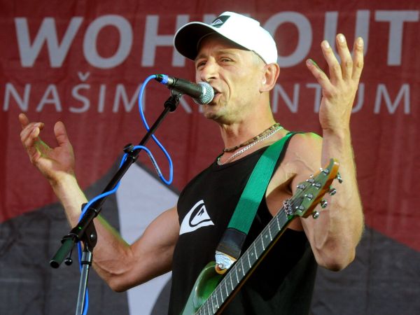 Na festivalu Rock for People zahraje mimo velkých světových hvězd i česká kapela Wohnout.