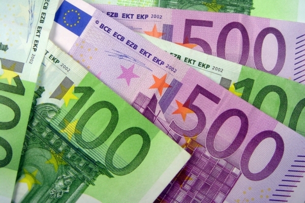 Roční příjem čtyřčlenné rodiny v Řecku se sníží o 2795 eur (ilustrační foto).