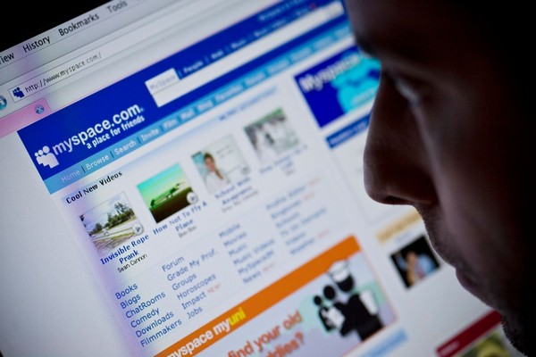 Skomírající MySpace se pokouší získat zpět zájem uživatelů.