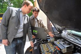 Spalovací motor? Marně byste hledali! 