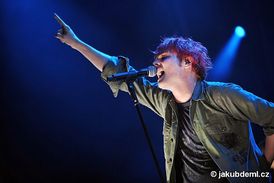 Největší nadšení a vřískot fanynek vyvolali My Chemical Romance.
