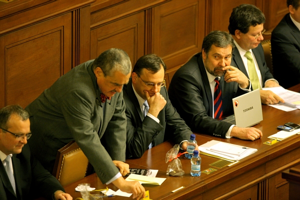 S politikou je nespokojeno 74 % Čechů (ilustrační foto). S politikou je nespokojeno 74 % Čechů (ilustrační foto).