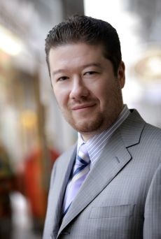 Tomio Okamura.
