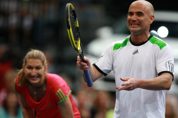 Andre Agassi s manželkou Steffi Grafovou na nedávné exhibici v Praze.