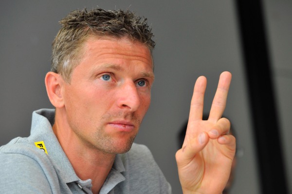 Martin Hašek má zatím starosti.