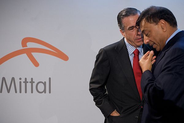 Mittal má zájem o australské doly. Mittal má zájem o australské doly.