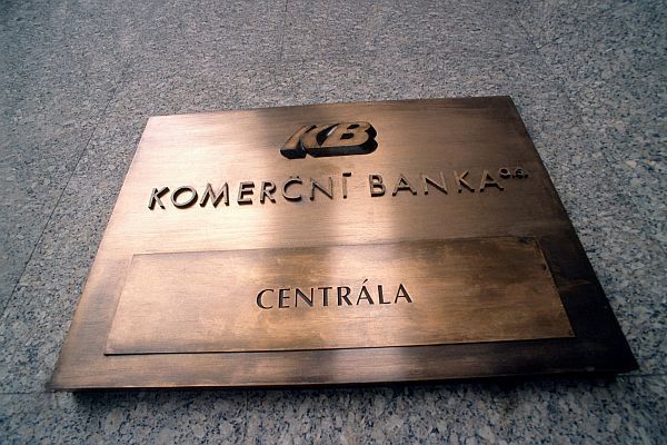 Komerční banka bude fandit Itálii, aby se z krize dostala.