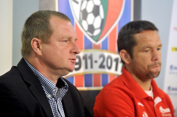 Kouč Plzně Pavel Vrba (vlevo) a Pavel Horváth.