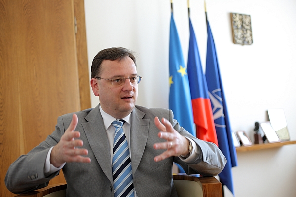 Premiér Petr Nečas (ODS).