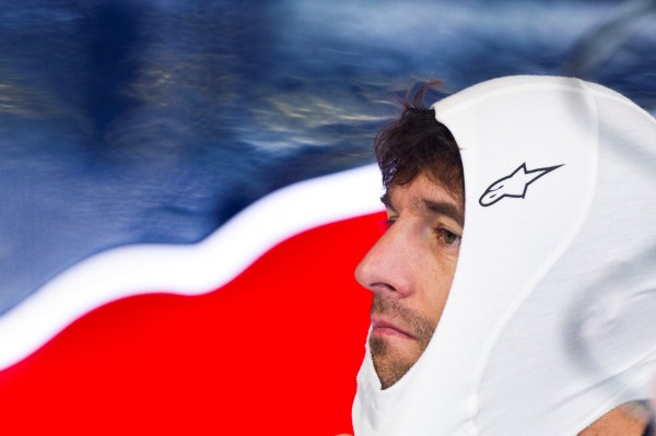 Mark Webber bude i v příští sezoně hájit barvy Red Bullu.