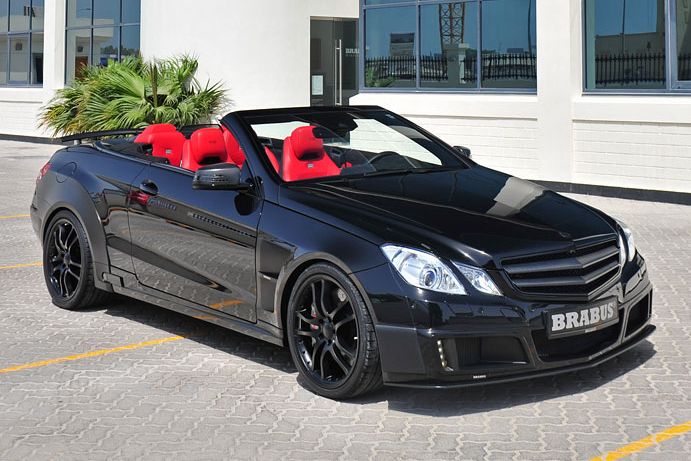 Kabriolet Brabus E V12 s osmi stovkami koní pod kapotou.