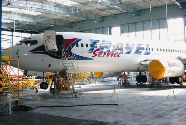 Pilot navedl letadlo zpět na letiště v Ruzyni. Pilot navedl letadlo zpět na letiště v Ruzyni.