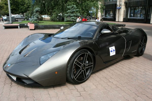 Supersport Marussia při veřejné prezentaci.