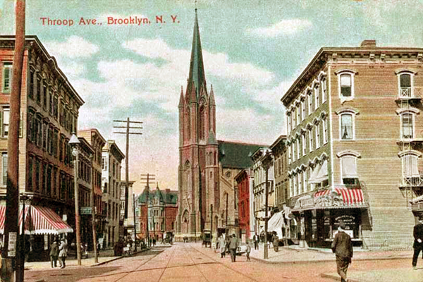 New York v létě roku 1911, kdy město postihla vlna vražedných veder.