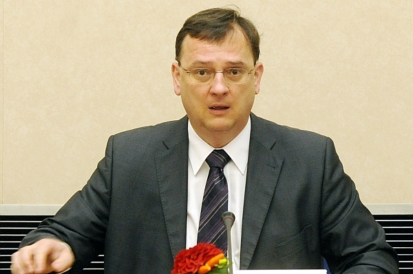 Nečasova vláda rozhodla, že Energetický regulační úřad bude řídit Alena Vitásková.