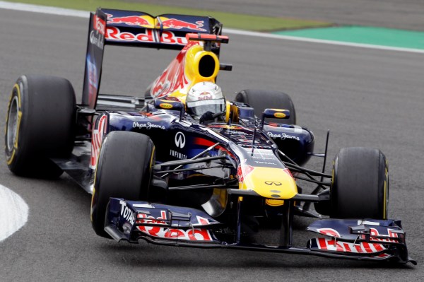 Piloti F1 budou možná v budoucnu jezdit v uzavřených kokpitech. Piloti F1 budou možná v budoucnu jezdit v uzavřených kokpitech.