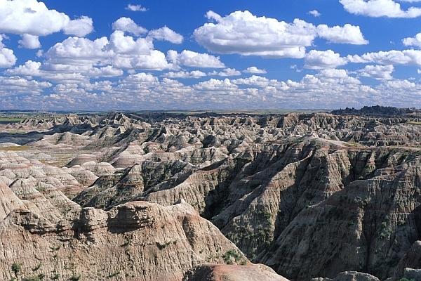 Městečko Scenic leží v blízkosti parku Badlands.