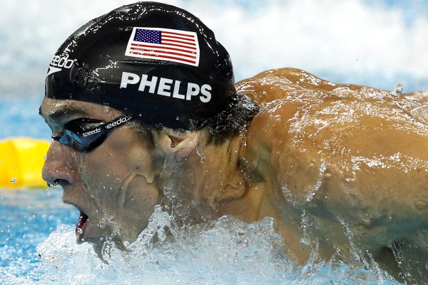 Americký plavecký fenomén Michael Phelps.