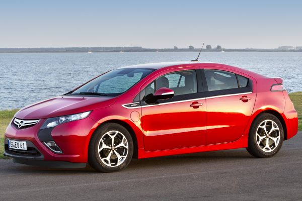 I elektromobil může být elegantní, jak dokazuje Opel Ampera.
