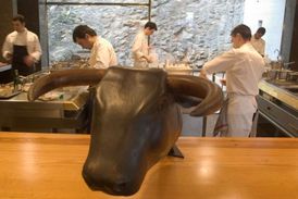 Dostat se do El Bulli bylo vždycky krajně obtížné, restaurace má otevřenu jen šest měsíců.