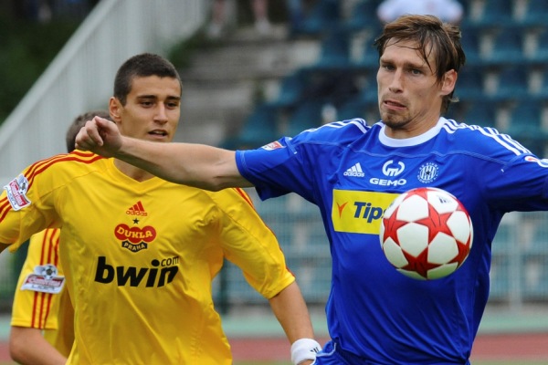 Dukla se vrátila do ligy remízou. Dukla se vrátila do ligy remízou.