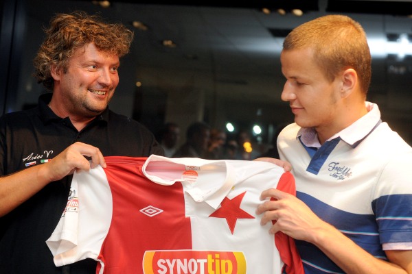 Slavia má posilu - Hlouška.