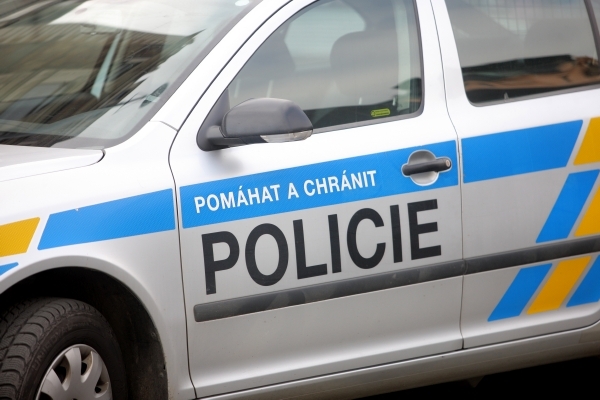 Policisty přivolali sousedé vyděšení ze střelby (ilustrační foto).