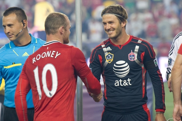 David Beckham se v letošní přípravě postavil proti svým bývalým spoluhráčům z Manchesteru United. David Beckham se v letošní přípravě postavil proti svým bývalým spoluhráčům z Manchesteru United.