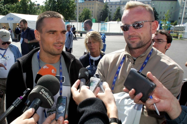 Propast plná osobních sporů mezi Romanem Šebrlem (vlevo) a Tomášem Dvořákem se stále prohlubuje.