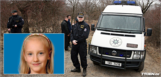 Tělo Aničky našli vyšetřovatelé až po pěti měsících. Tělo Aničky našli vyšetřovatelé až po pěti měsících.