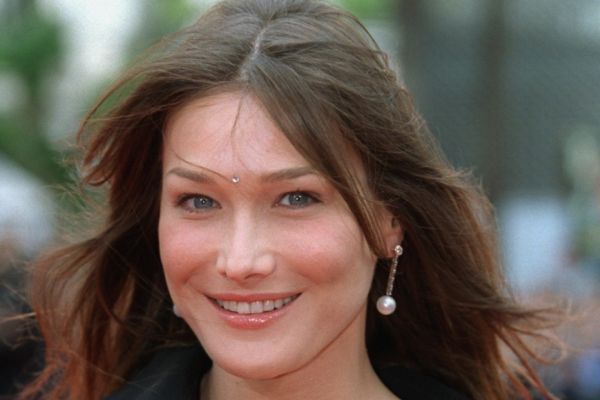 Carla Bruniová.